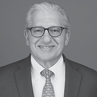 [MISSING IMAGE: ph_frankadameliobl-bw.gif]