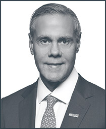 [MISSING IMAGE: ph_rolandhernandez-pn.jpg]