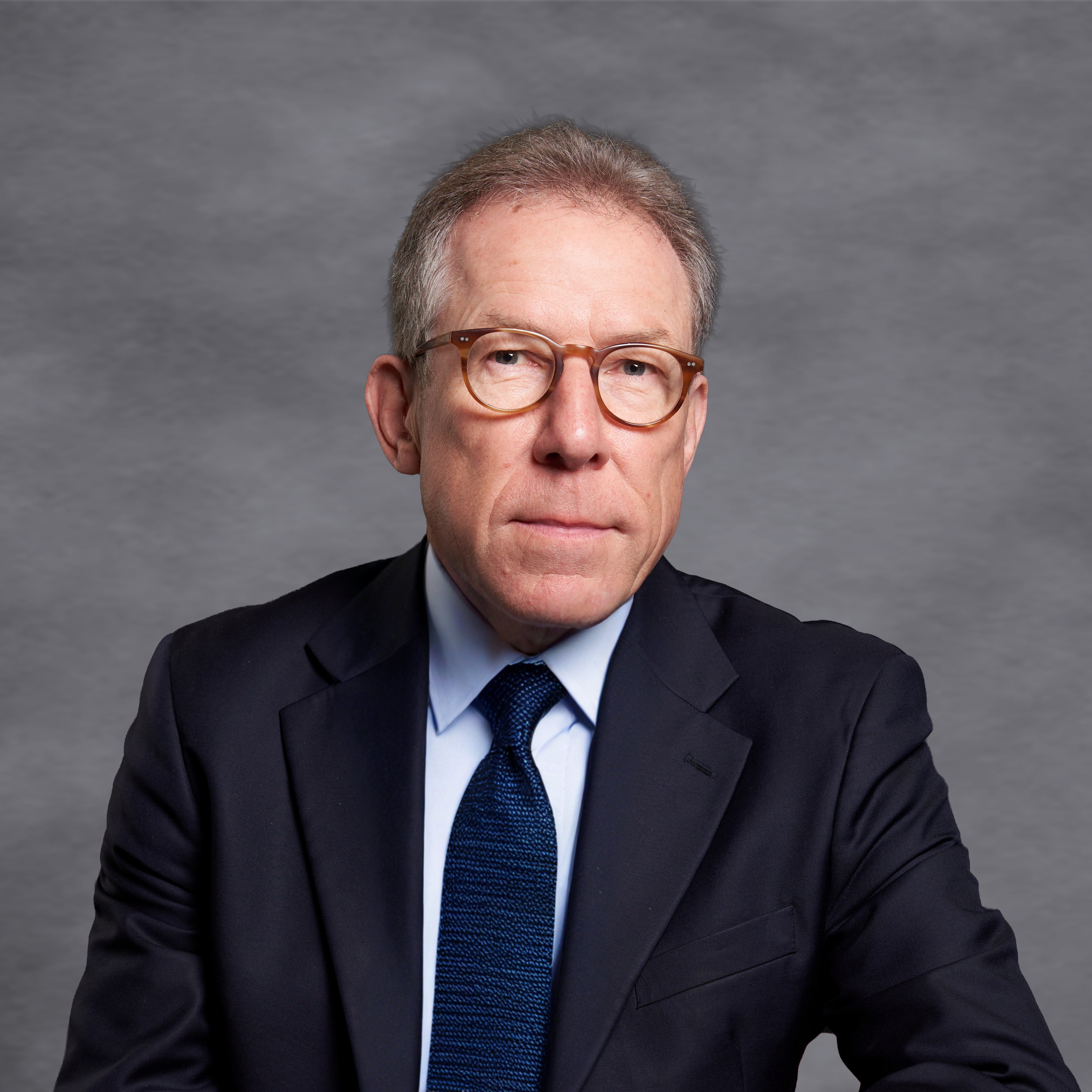 Simon Mackenzie Smith - 02-2026 (Tie - new background).jpg