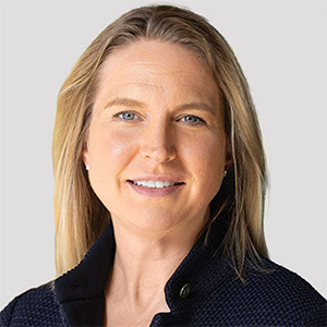 [MISSING IMAGE: ph_aprilgaldajoyce-4c.jpg]