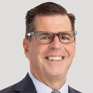 [MISSING IMAGE: ph_markcasalesmall-4c.jpg]